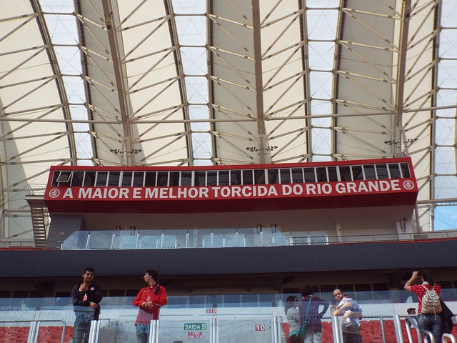 高公共信任 高公共信任